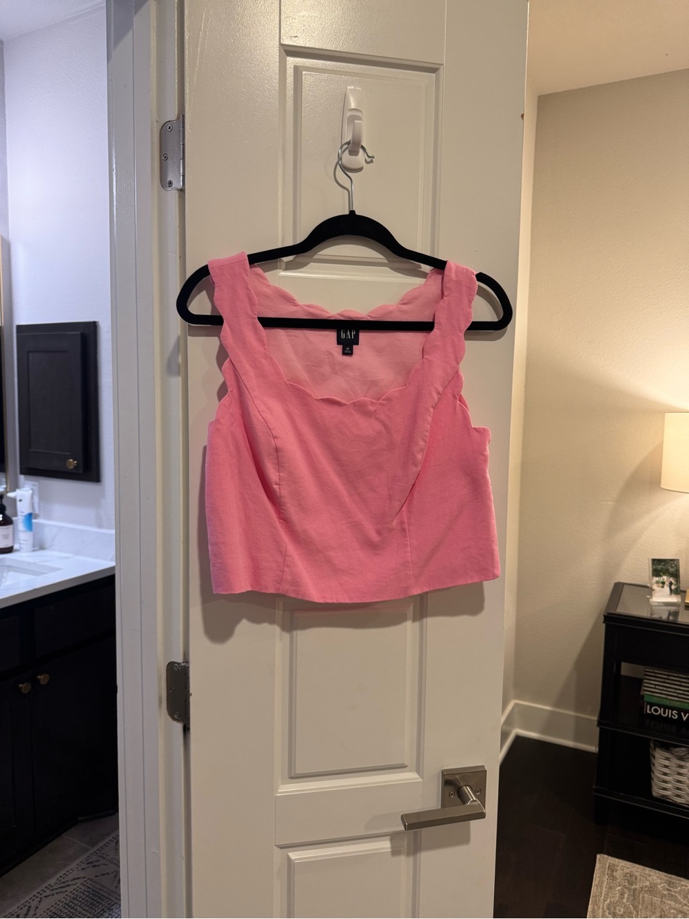 GAP Pink Scallop-Trim Cropped Tank